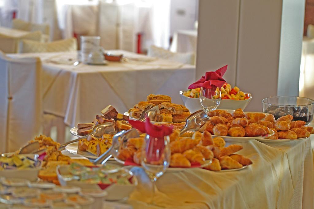 Appartamento Ideal Sirmione Dış mekan fotoğraf